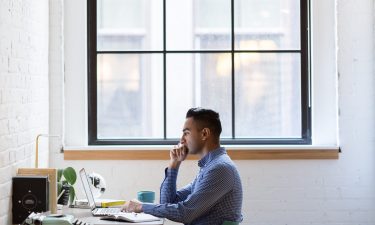 Fehlhaltungen im Home-Office vermeiden
