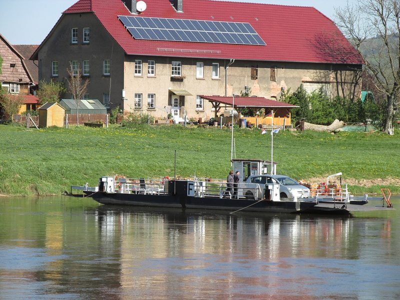 die Weserf&auml;hre bei Lippoldsberg