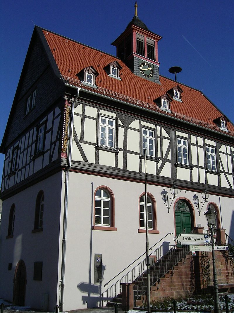 Altes Rathaus in de:Bad Vilbel selbst fotografiert Cmdr